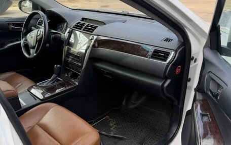 Toyota Camry, 2016 год, 1 100 000 рублей, 12 фотография