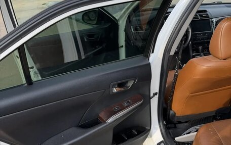 Toyota Camry, 2016 год, 1 100 000 рублей, 10 фотография