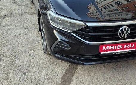 Volkswagen Polo VI (EU Market), 2021 год, 1 590 000 рублей, 2 фотография