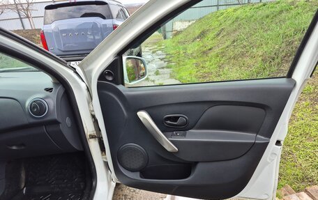 Renault Logan II, 2016 год, 455 000 рублей, 8 фотография