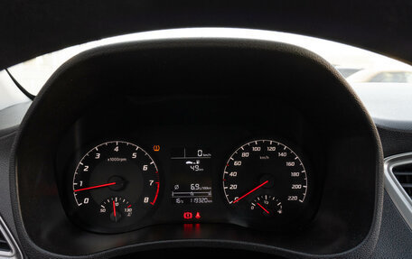 Hyundai Solaris II рестайлинг, 2021 год, 1 350 000 рублей, 14 фотография