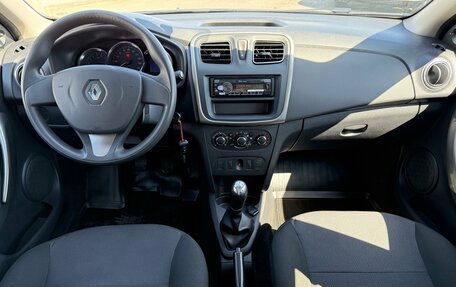 Renault Logan II, 2018 год, 925 000 рублей, 8 фотография