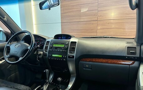 Toyota Land Cruiser Prado 120 рестайлинг, 2006 год, 2 149 000 рублей, 9 фотография