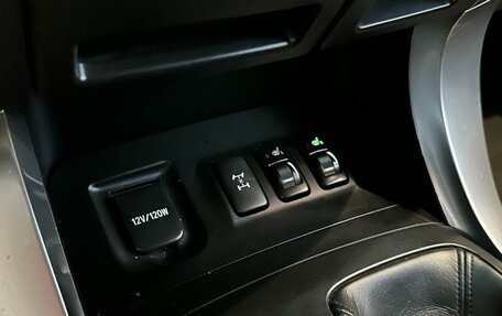 Toyota Land Cruiser Prado 120 рестайлинг, 2006 год, 2 149 000 рублей, 16 фотография