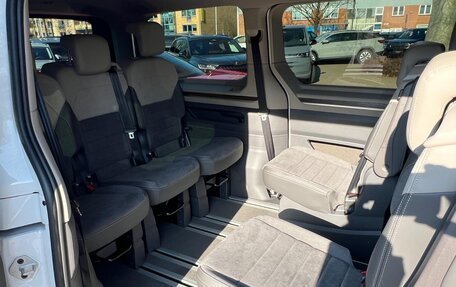 Volkswagen Multivan, 2025 год, 9 490 000 рублей, 19 фотография