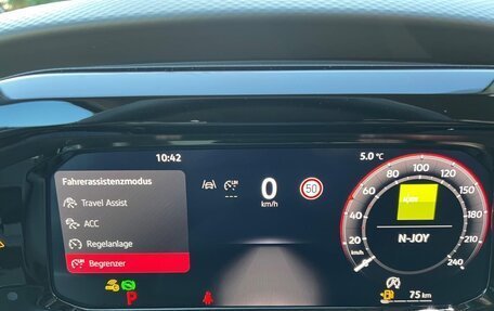 Volkswagen Multivan, 2025 год, 9 490 000 рублей, 13 фотография