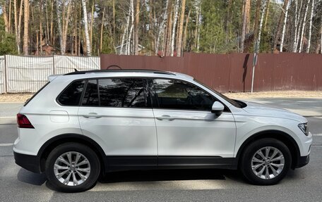 Volkswagen Tiguan II, 2020 год, 2 500 000 рублей, 6 фотография