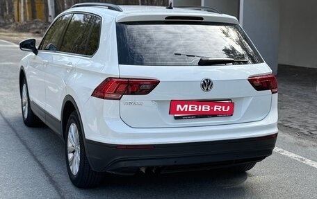 Volkswagen Tiguan II, 2020 год, 2 500 000 рублей, 4 фотография