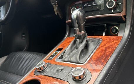 Volkswagen Touareg III, 2010 год, 1 500 000 рублей, 7 фотография