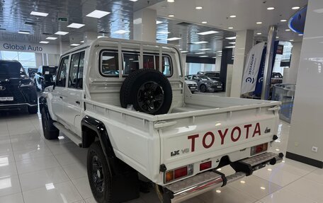 Toyota Land Cruiser 70, 2022 год, 7 300 000 рублей, 4 фотография