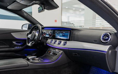 Mercedes-Benz E-Класс, 2020 год, 4 600 000 рублей, 9 фотография