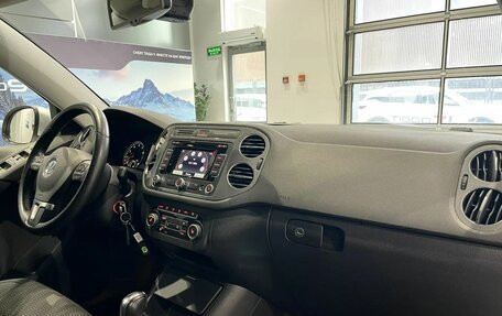 Volkswagen Tiguan I, 2011 год, 1 549 000 рублей, 10 фотография