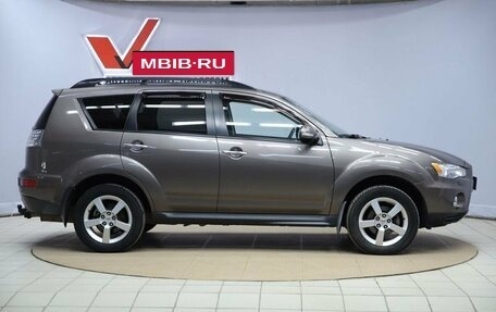 Mitsubishi Outlander III рестайлинг 3, 2011 год, 1 490 000 рублей, 4 фотография