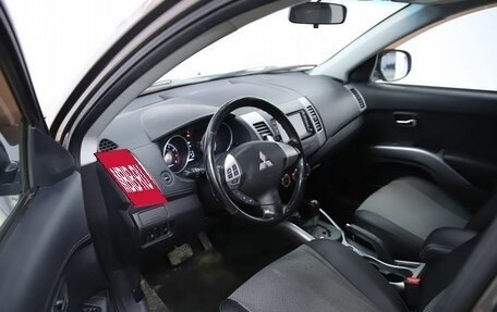 Mitsubishi Outlander III рестайлинг 3, 2011 год, 1 490 000 рублей, 10 фотография