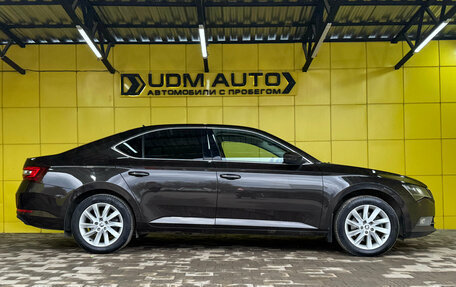 Skoda Superb III рестайлинг, 2017 год, 2 299 000 рублей, 4 фотография