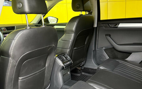 Skoda Superb III рестайлинг, 2017 год, 2 299 000 рублей, 10 фотография