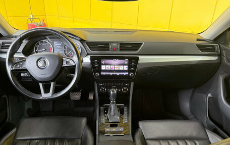 Skoda Superb III рестайлинг, 2017 год, 2 299 000 рублей, 18 фотография