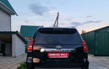 Toyota Land Cruiser Prado 150 рестайлинг 2, 2019 год, 4 400 000 рублей, 4 фотография