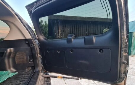 Toyota Land Cruiser Prado 150 рестайлинг 2, 2019 год, 4 400 000 рублей, 10 фотография