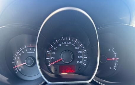 KIA Rio III рестайлинг, 2014 год, 10 фотография