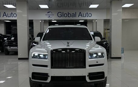 Rolls-Royce Cullinan, 2023 год, 43 000 000 рублей, 1 фотография