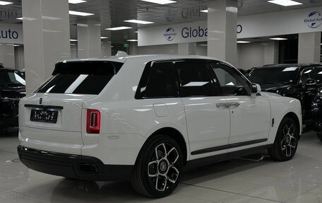 Rolls-Royce Cullinan, 2023 год, 43 000 000 рублей, 8 фотография