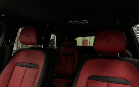 Rolls-Royce Cullinan, 2023 год, 43 000 000 рублей, 12 фотография