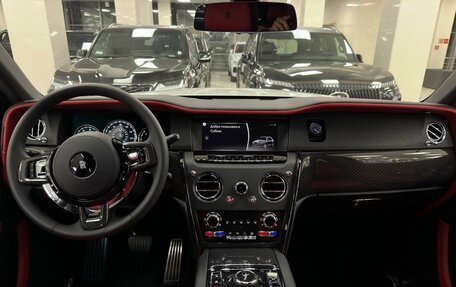 Rolls-Royce Cullinan, 2023 год, 43 000 000 рублей, 16 фотография