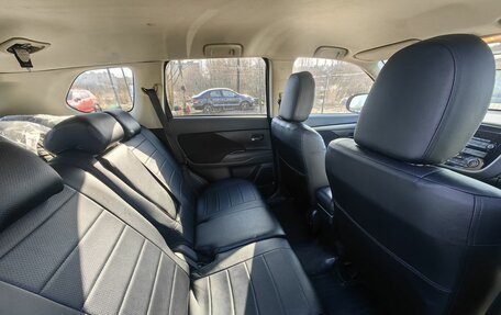 Mitsubishi Outlander III рестайлинг 3, 2014 год, 1 069 000 рублей, 13 фотография