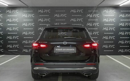 Mercedes-Benz GLA, 2024 год, 6 400 000 рублей, 4 фотография