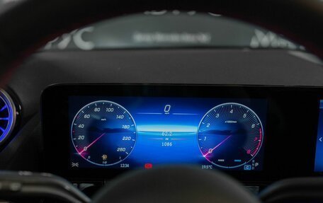 Mercedes-Benz GLA, 2024 год, 6 400 000 рублей, 12 фотография