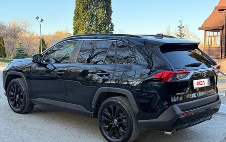 Toyota RAV4, 2022 год, 4 300 000 рублей, 8 фотография