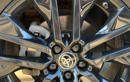 Toyota RAV4, 2022 год, 4 300 000 рублей, 6 фотография