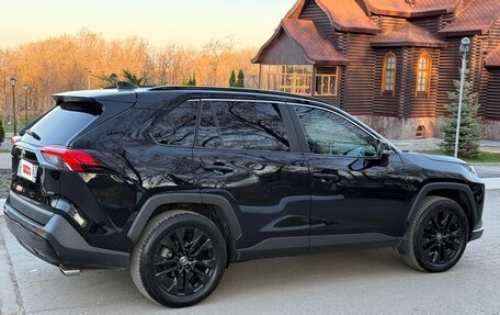 Toyota RAV4, 2022 год, 4 300 000 рублей, 23 фотография