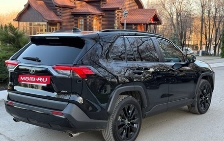 Toyota RAV4, 2022 год, 4 300 000 рублей, 27 фотография