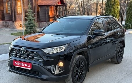 Toyota RAV4, 2022 год, 4 300 000 рублей, 26 фотография