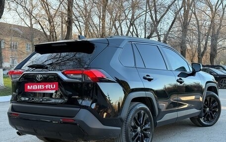 Toyota RAV4, 2022 год, 4 300 000 рублей, 31 фотография