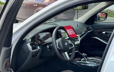 BMW 3 серия, 2020 год, 3 990 000 рублей, 10 фотография