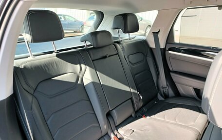 Volkswagen Touareg III, 2018 год, 4 701 000 рублей, 15 фотография