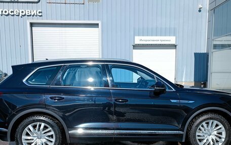 Volkswagen Touareg III, 2018 год, 4 701 000 рублей, 9 фотография