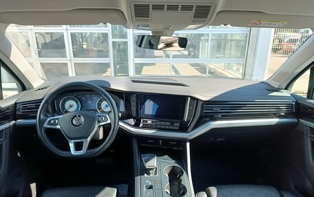 Volkswagen Touareg III, 2018 год, 4 701 000 рублей, 16 фотография