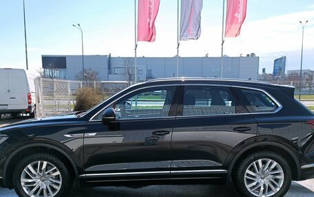 Volkswagen Touareg III, 2018 год, 4 701 000 рублей, 7 фотография