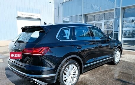 Volkswagen Touareg III, 2018 год, 4 701 000 рублей, 6 фотография