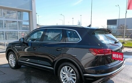 Volkswagen Touareg III, 2018 год, 4 701 000 рублей, 4 фотография