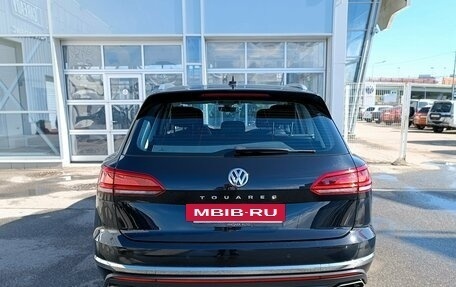 Volkswagen Touareg III, 2018 год, 4 701 000 рублей, 5 фотография