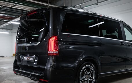 Mercedes-Benz V-Класс, 2019 год, 5 990 000 рублей, 8 фотография