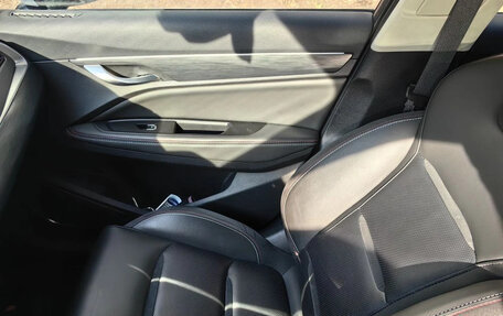 Geely Tugella FY11, 2022 год, 2 700 000 рублей, 9 фотография