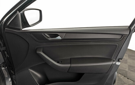 Volkswagen Polo VI (EU Market), 2021 год, 1 650 000 рублей, 25 фотография