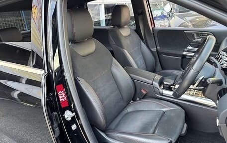 Mercedes-Benz B-Класс, 2019 год, 1 295 000 рублей, 6 фотография