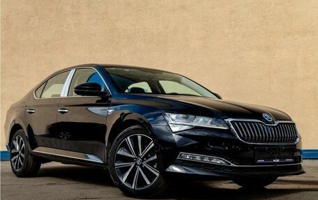 Skoda Superb III рестайлинг, 2025 год, 2 995 000 рублей, 2 фотография